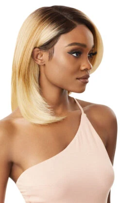 OUTRE - LACE FRONT WIG MELTED HAIRLINE SABRINA HT