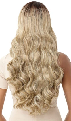 OUTRE - LACE FRONT MELTED HAIRLINE ALEXANDRA WIG -Zoe Beauty Supply Shop QLMH Alexandra DR4 Sandy Blonde Back