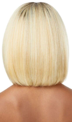 OUTRE - LACE FRONT WIG PERFECT HAIR LINE 13X4 JENISSE HT -Zoe Beauty Supply Shop QLPHLJEN Jenisse DR4 Malibu Blonde Back
