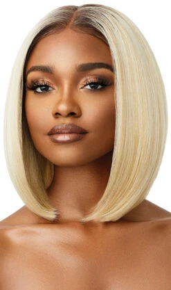 OUTRE - LACE FRONT WIG PERFECT HAIR LINE 13X4 JENISSE HT -Zoe Beauty Supply Shop QLPHLJEN Jenisse DR4 Malibu Blonde Main